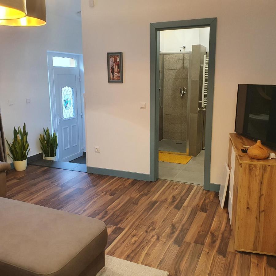 Jegmadar Apartman Debrecen Exterior foto